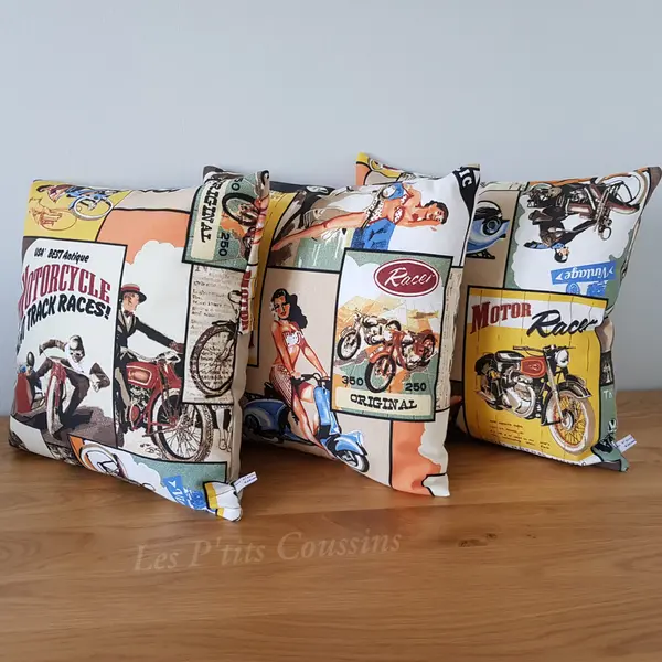 Coussin motifs vintage de moto et de pin-up